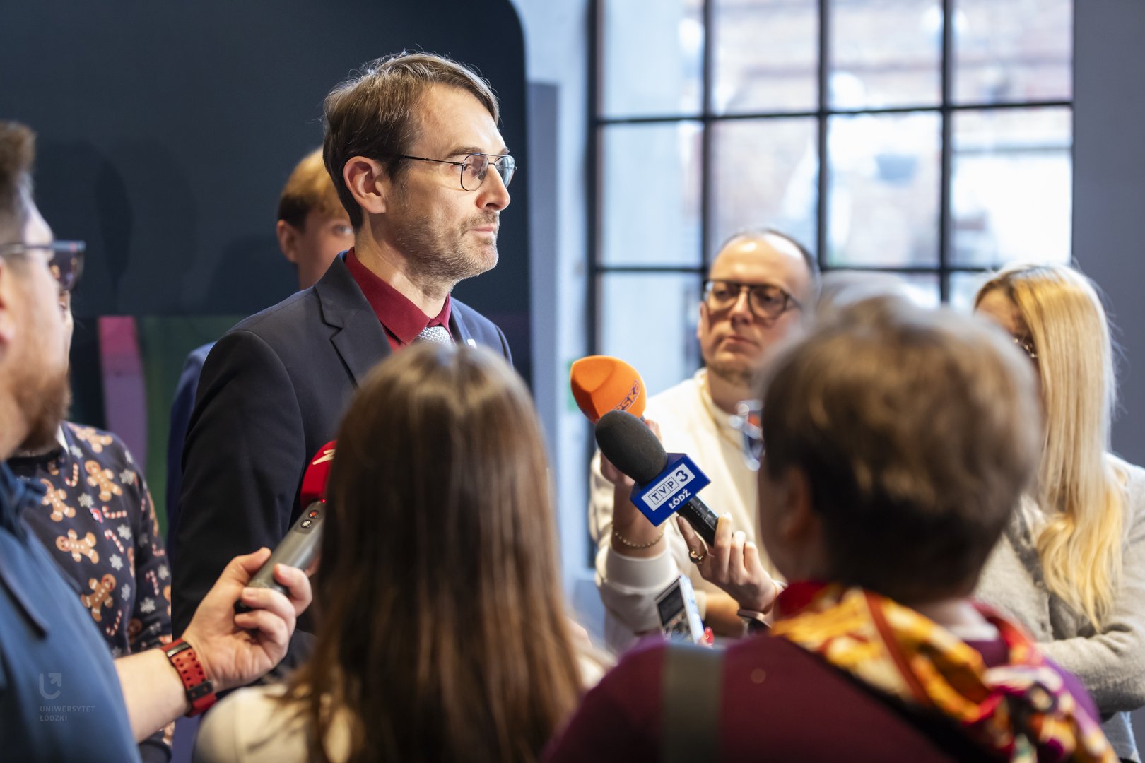 prof. dr hab. Rafał Matera, rektor UŁ, podczas briefingu prasowego