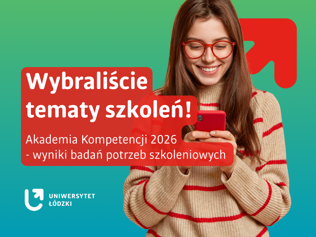kobieta trzymające telefon na zielonym tle