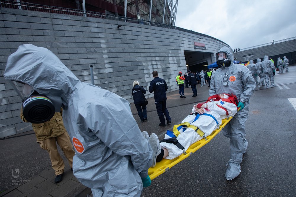 cwiczenia sluzb na stadionie narodowym