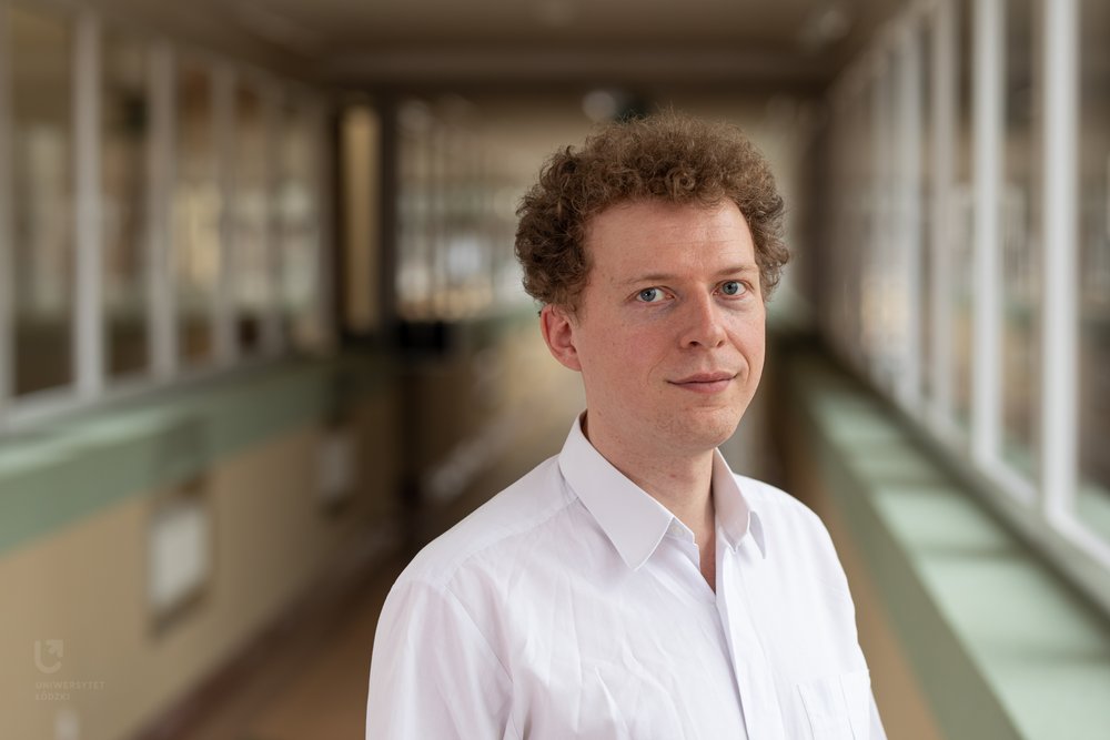 prof. Julian Sitarek