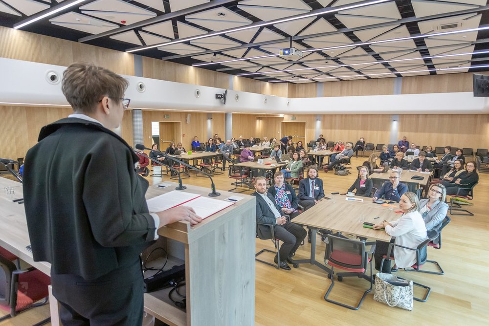 Wystąpienie prof. Małgorzaty Wrzesień przed uczestnikami seminarium