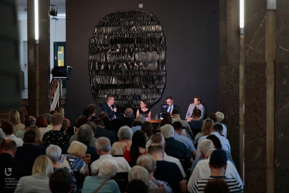 authors of the monograph and the audience