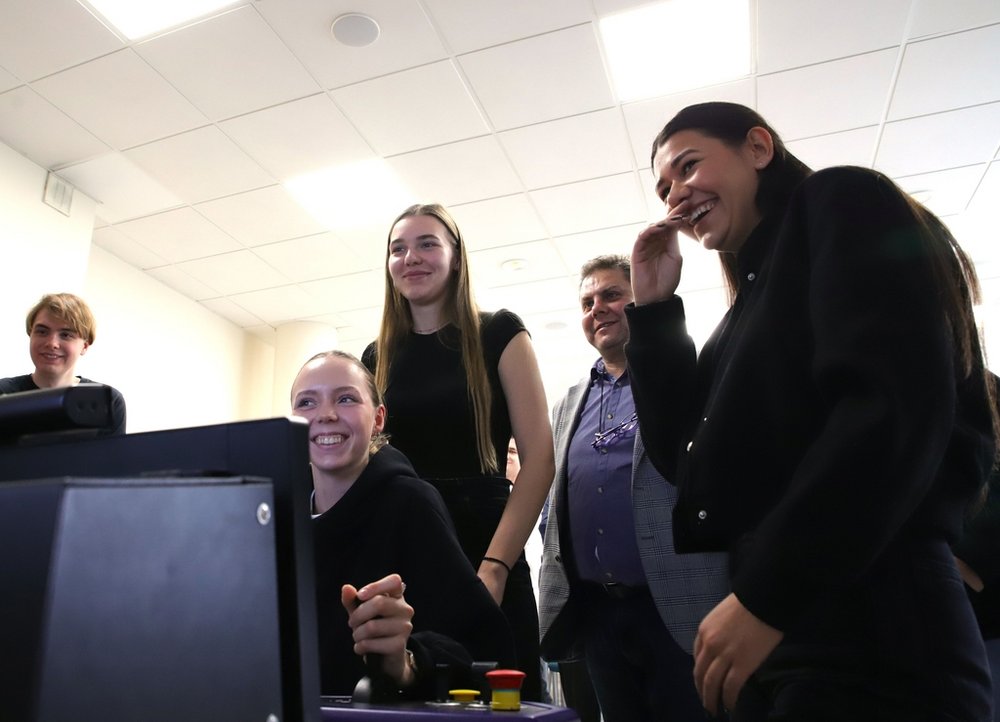 Participants during the simulator workshop