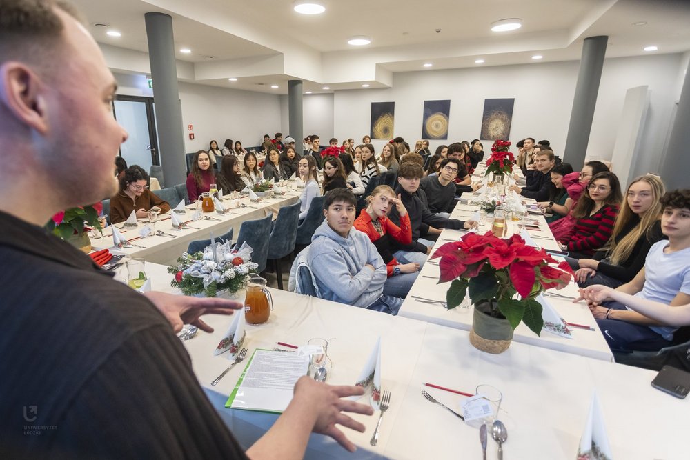 International students who took part in the University of Lodz Christmas dinners
