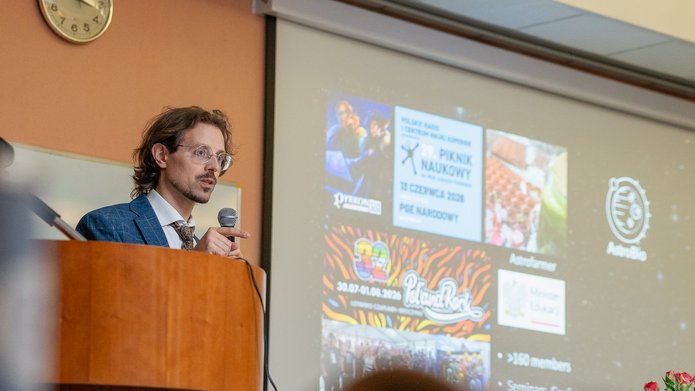 Dr Tomasz Zajkowski