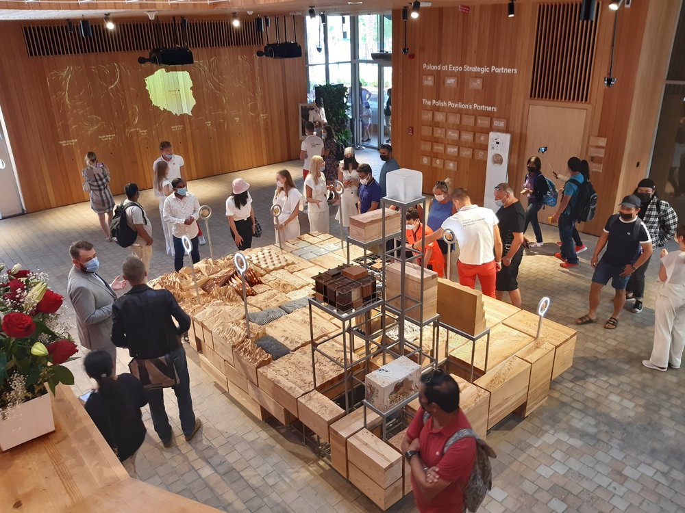 Representatives of the University of Lodz at EXPO 2020 in Dubai in the Polish Pavilion