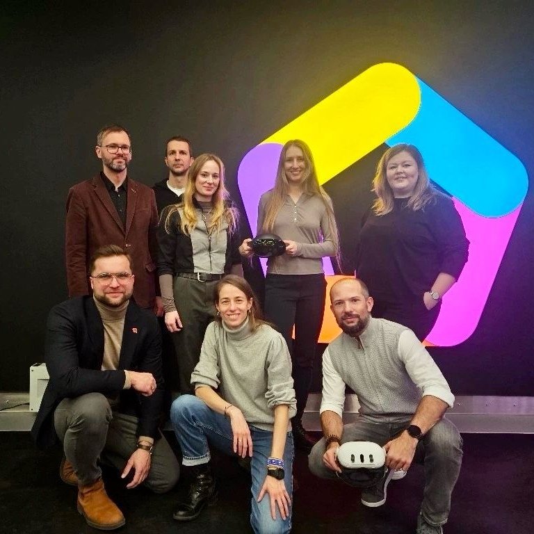 Zespół rezydencji Kryzys Technologiczny realizujący metodę PEREBEL w siedzibie Orange Polska