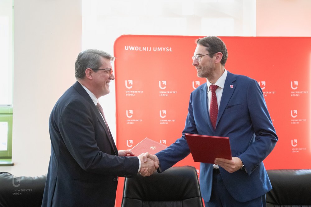 The University of Lodz Rector with the Vice President at ABB