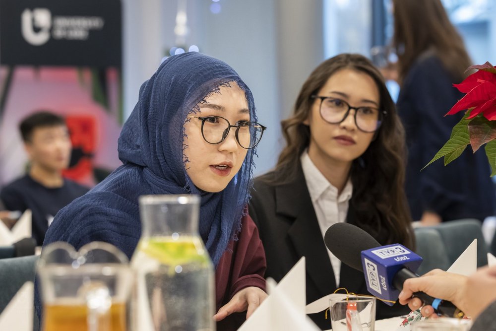 International students who took part in the University of Lodz Christmas dinners