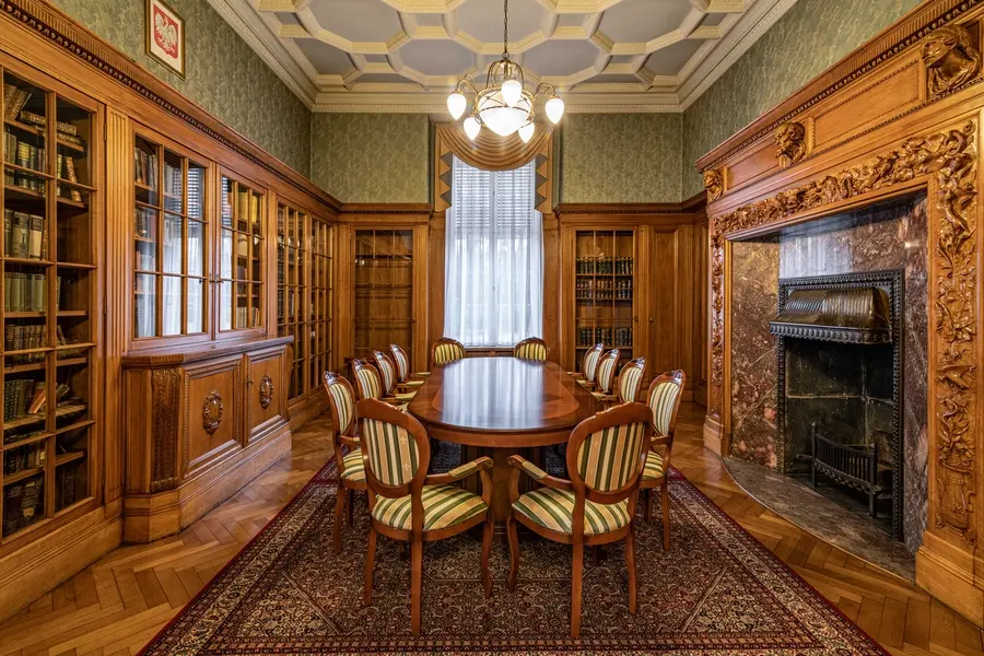 Jedna z sal w Pałacu Biedermanna