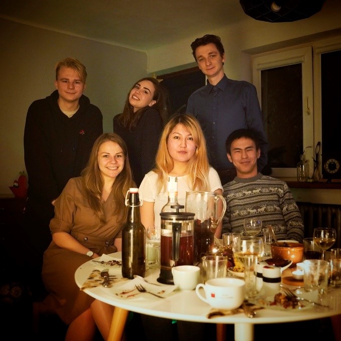 Christmas Guest campaign participants at a Christmas table